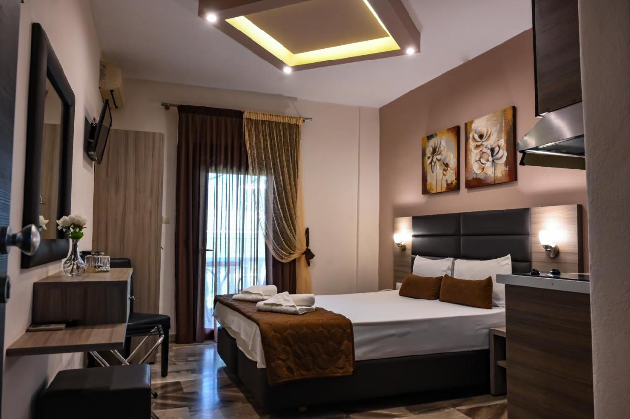 Olympiakí Aktí Hotel Kostas מראה חיצוני תמונה