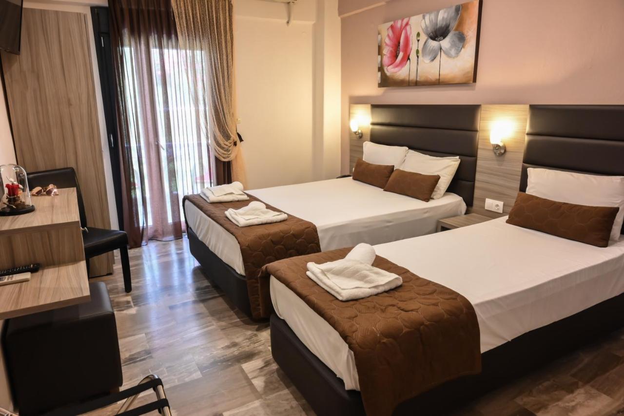 Olympiakí Aktí Hotel Kostas מראה חיצוני תמונה