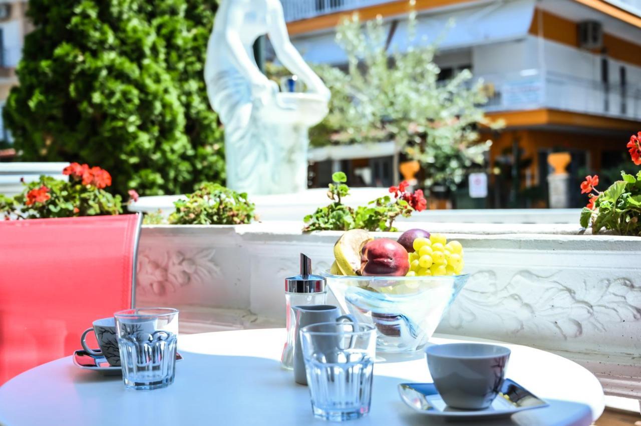 Olympiakí Aktí Hotel Kostas מראה חיצוני תמונה